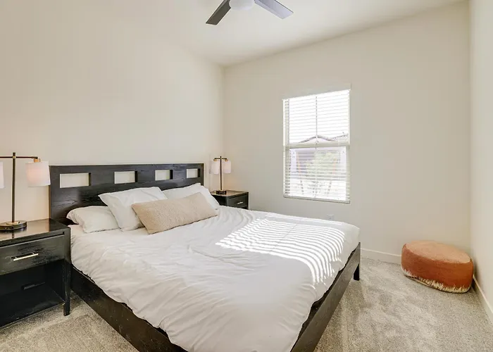 Holiday home Spacious Vacation ~ 4 Mi To Downtown *