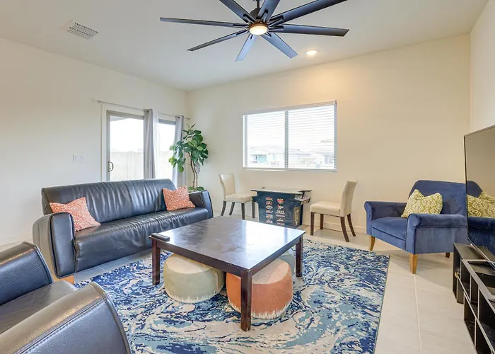 Spacious Vacation ~ 4 Mi To Downtown Holiday home Maricopa