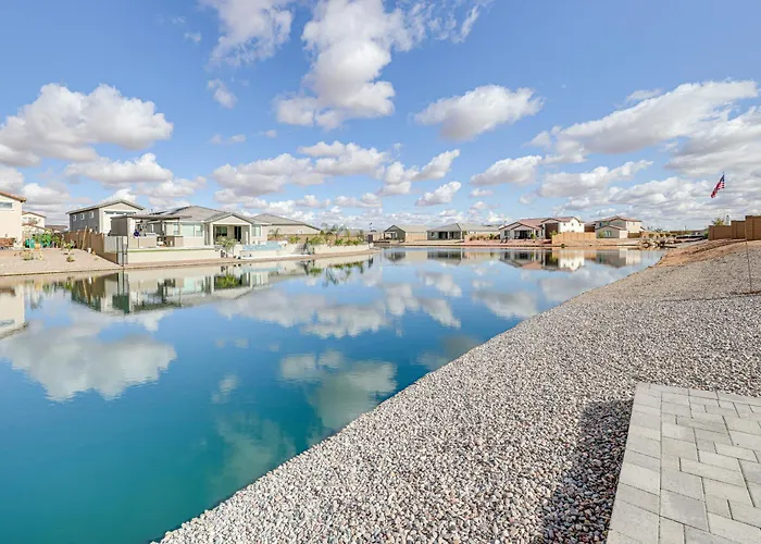 Spacious Vacation ~ 4 Mi To Downtown Holiday home *